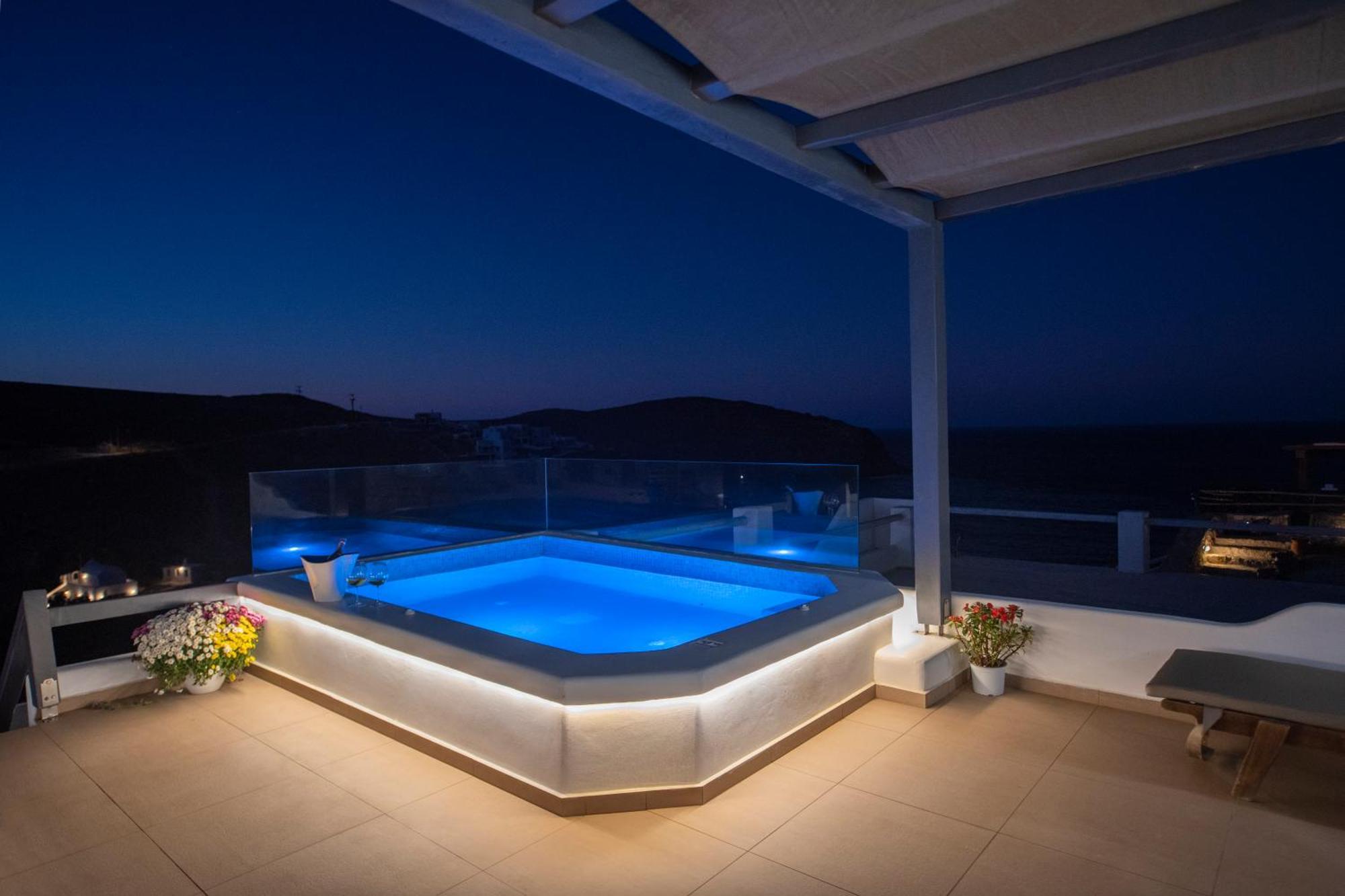 Myrsini'S Luxury Suites Merchia Mykonos Town Екстер'єр фото