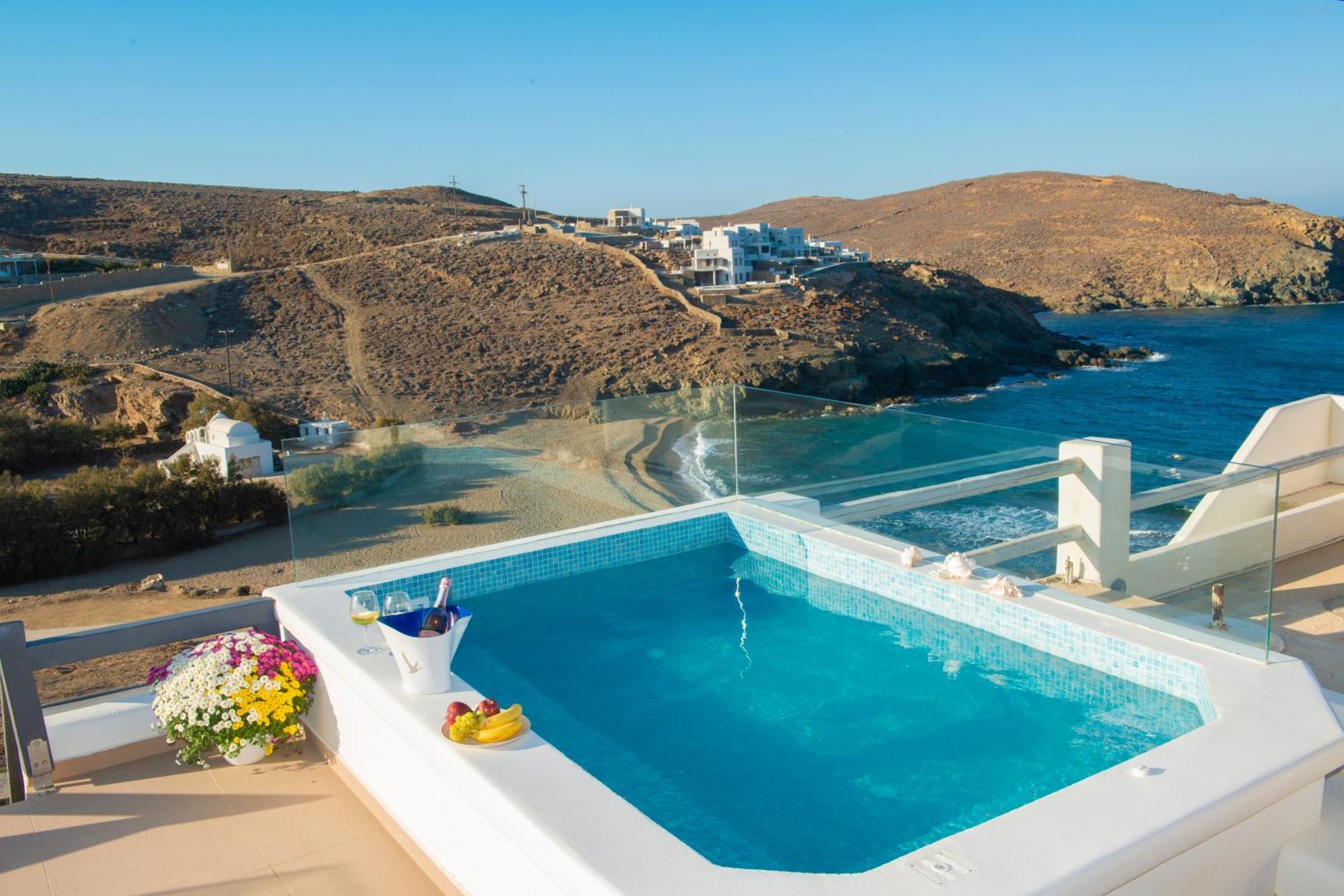Myrsini'S Luxury Suites Merchia Mykonos Town Екстер'єр фото
