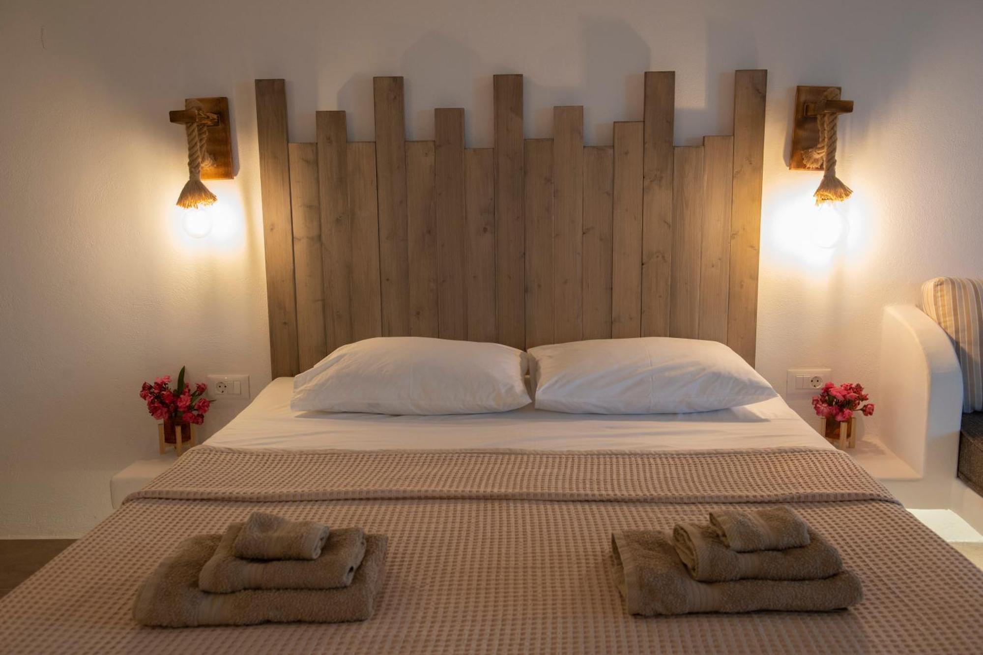 Myrsini'S Luxury Suites Merchia Mykonos Town Екстер'єр фото