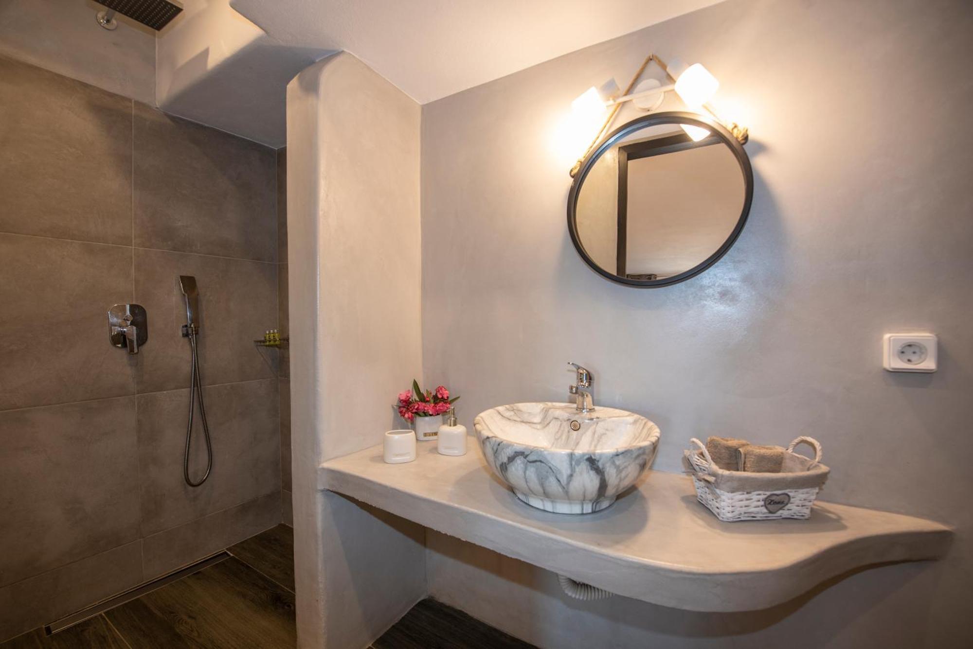 Myrsini'S Luxury Suites Merchia Mykonos Town Екстер'єр фото