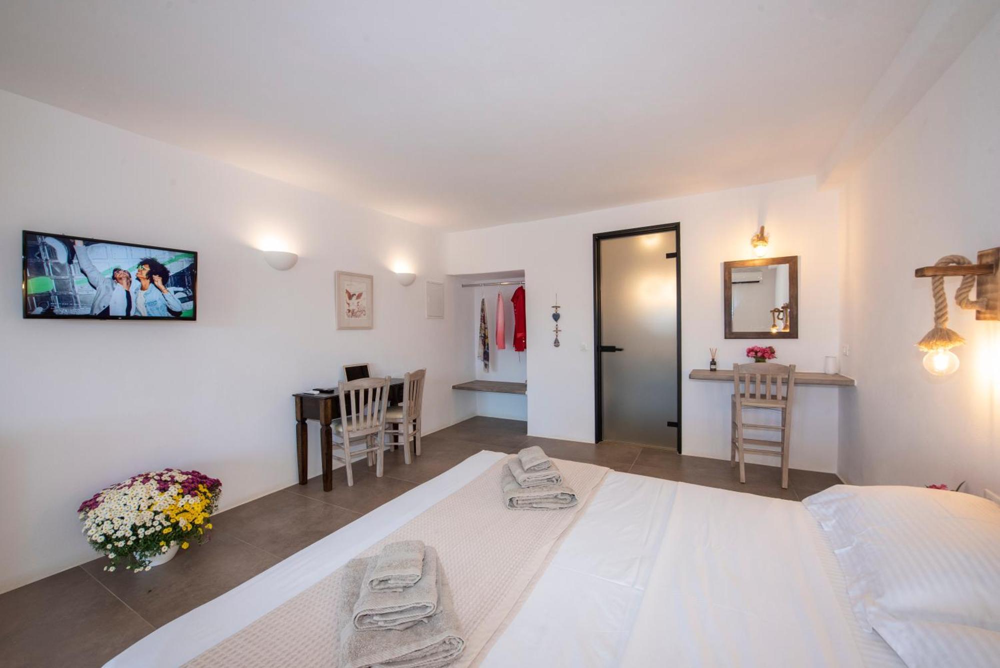 Myrsini'S Luxury Suites Merchia Mykonos Town Екстер'єр фото